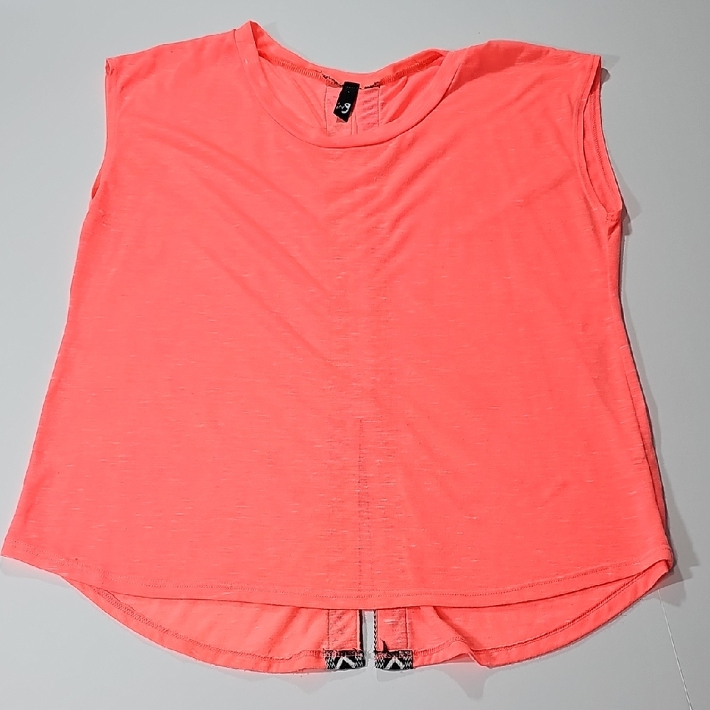 Ing Coral Shirt With Open Back Size Large